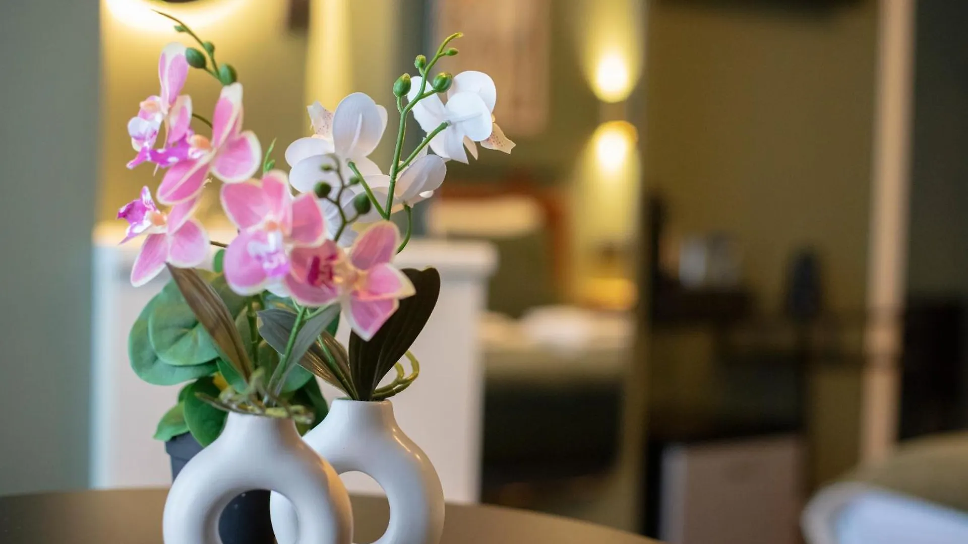 Gillis Eight By Romy&Travis Hotel Brugge Belgium